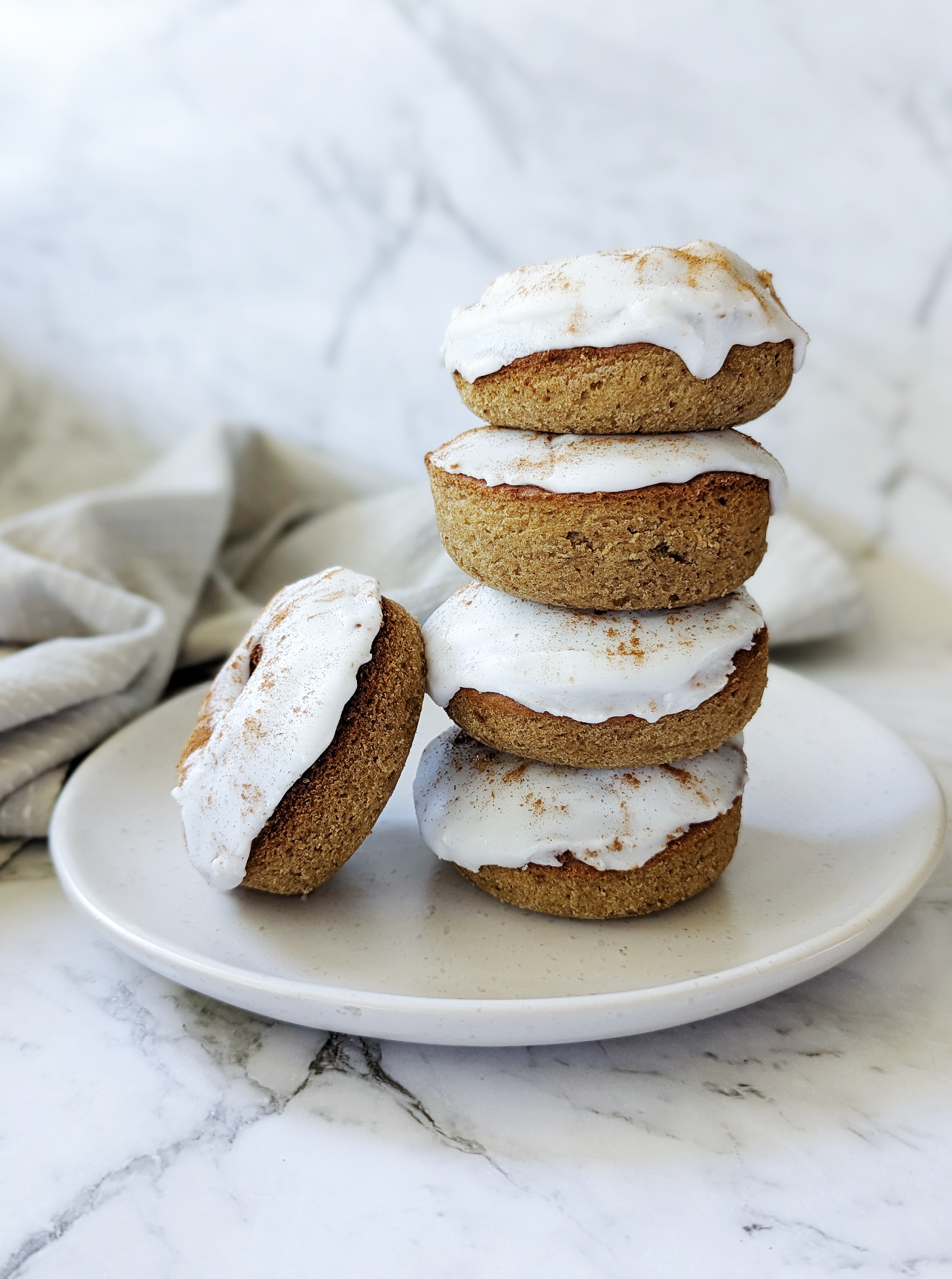 Gingerbread Donuts – The Wholefoods Refillery