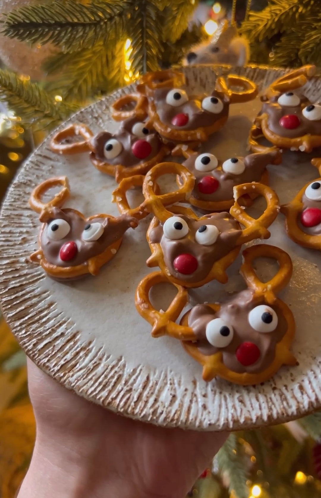 Chocolate Reindeer Pretzels