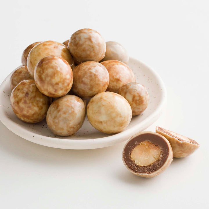 Moon Macadamias
